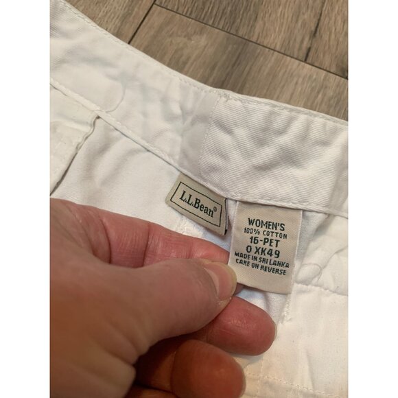 L.L. Bean Women’s 16 Petite Cream Cotton OXK49 Cropped Pants Tiny Stain - Picture 3 of 7